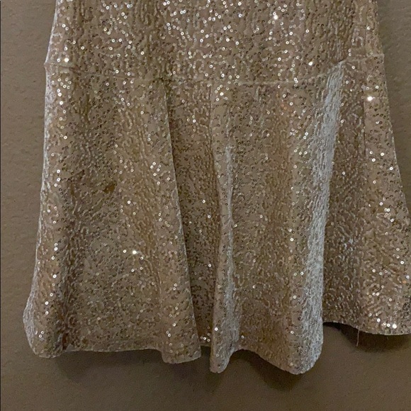 Dress - Picture 3 of 5